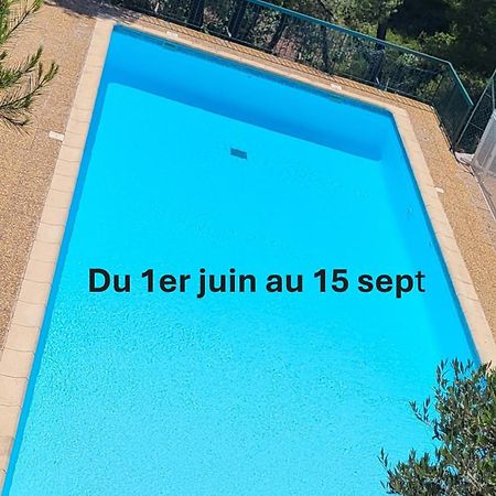 Appartement En Residence Avec Piscine Bandol Bagian luar foto